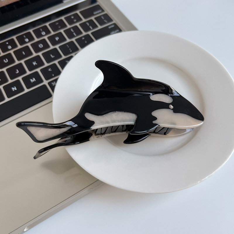 Koreai stílusú hajcsat cápa alakú, rögzítő típus, anyag: ecetsav, kezelési folyamat: üzemanyag-befecskendezés, nőknek