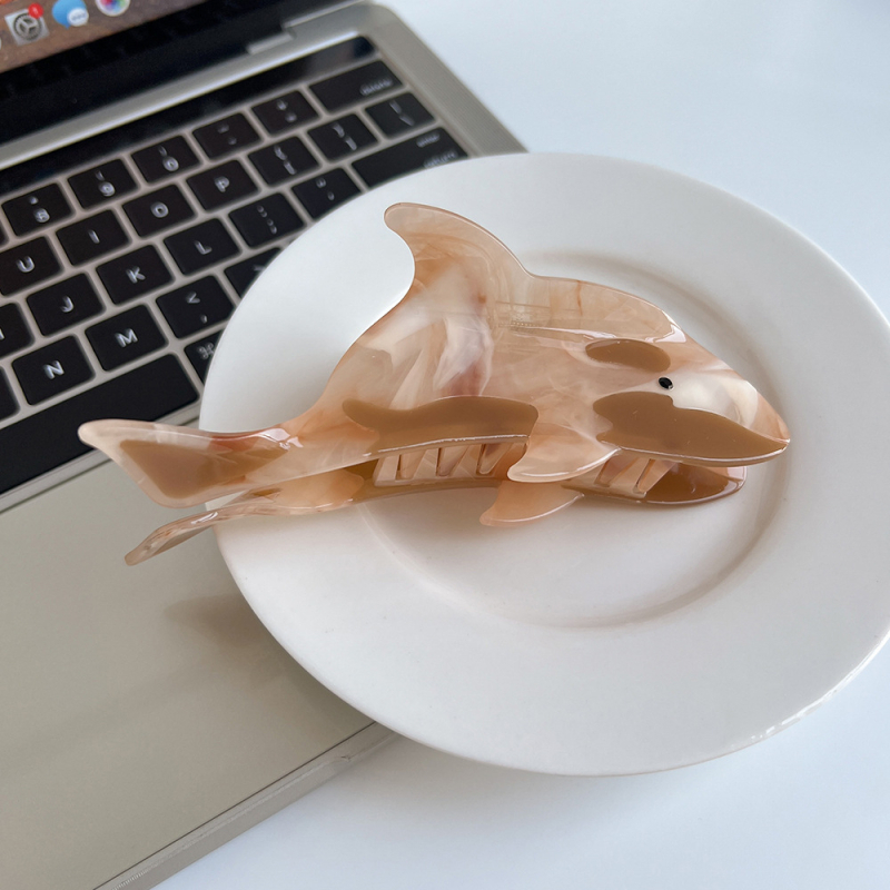 Koreai stílusú hajcsat cápa alakú, rögzítő típus, anyag: ecetsav, kezelési folyamat: üzemanyag-befecskendezés, nőknek