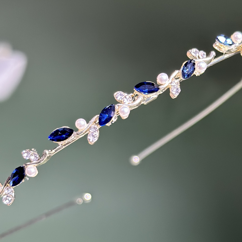 Κεφαλοδέτης με διακοσμητικό λίθο (Material: Alloy; Finish: Electroplated; Listing: Summer 2024; Style: Lovely; Classification: Fresh and Sweet)