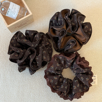 Négy rétegű virágos csipkés hajgumi – kézzel készített, koreai stílus, magas elasztikusság