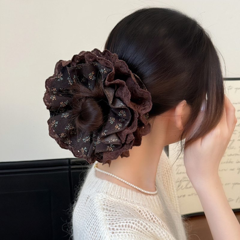 Négy rétegű virágos csipkés hajgumi – kézzel készített, koreai stílus, magas elasztikusság