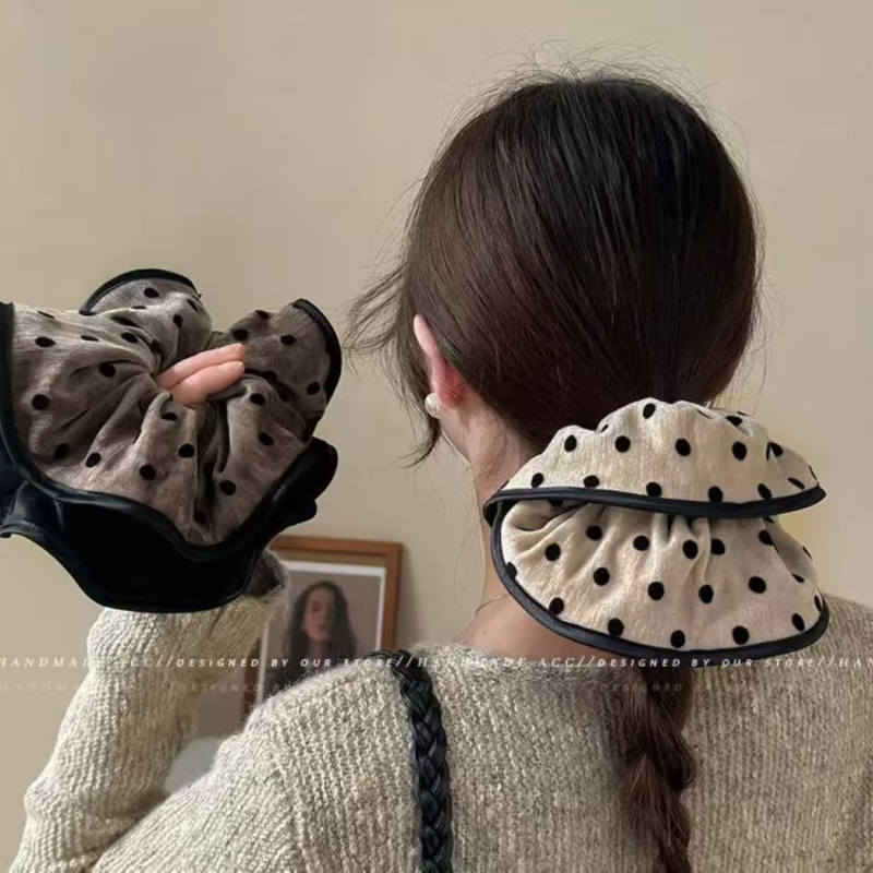Mengdi gumica za kosu – flanelni materijal, ručna izrada, korejski stil s točkicama, visoka elastičnost (Zima 2025)
