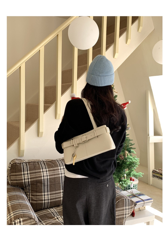 Válltáska, PU anyag, street-trend stílus, vízszintes négyszögletes forma, mágneses zár, cipzáras zseb