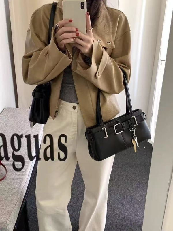 Válltáska, PU anyag, street-trend stílus, vízszintes négyszögletes forma, mágneses zár, cipzáras zseb