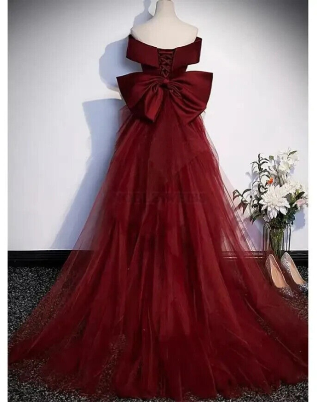 Accesorii pentru rochie de seară: detaliu spate din tul cu plasă, nasture cu funda, fir, cod 256111, primăvara 2025, versatil