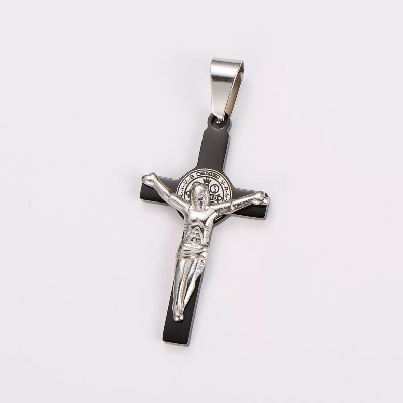 Kereszt medálos nyaklánc rozsdamentes acélból, elektroplatált bevonattal, uniszex