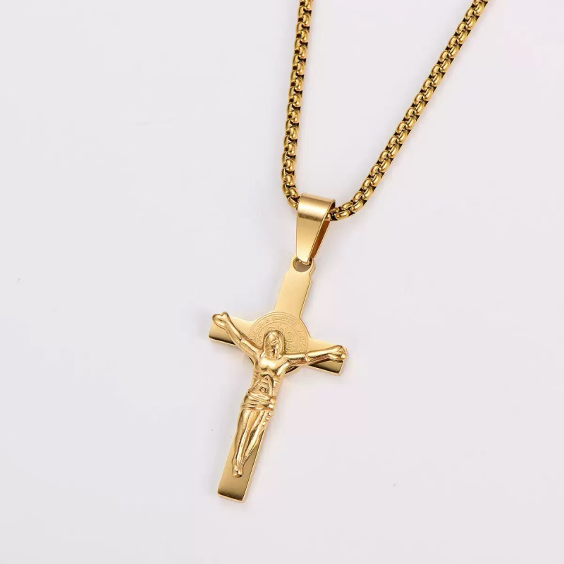 Kereszt medálos nyaklánc rozsdamentes acélból, elektroplatált bevonattal, uniszex