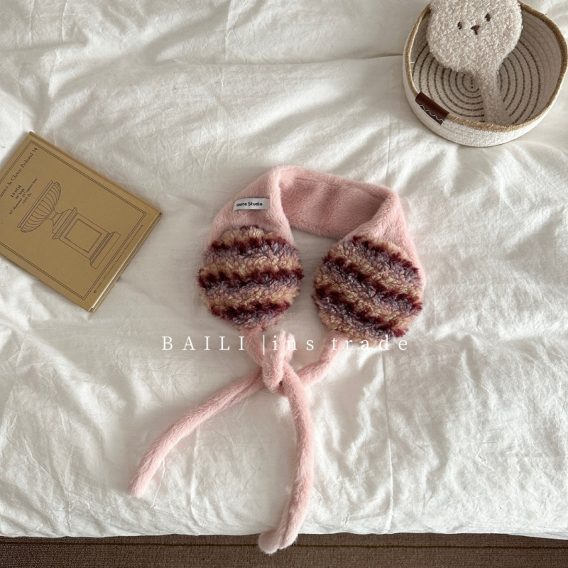 Ušne zaštitne navlake s kontrastnim prugama i vezicama, vunene, usklađivanje boja, održavaju toplinu, za odrasle žene, jesen-zima