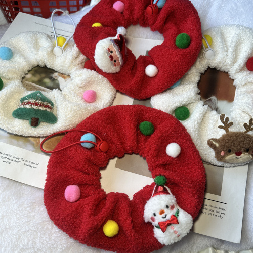 Set dodataka za kućne ljubimce: crveni božićni set za pse i mačke — ogrlica, odjeća i šalovi (Materijal: poliester; Univerzalna kompatibilnost; Za sve sezone; Podrijetlo: Hubei; IP: Neovlašteno)