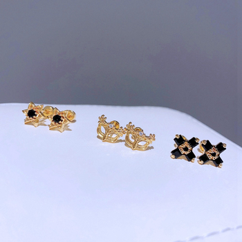 Naušnice – zvjezdastog oblika, s dijamantima, od titan čelika