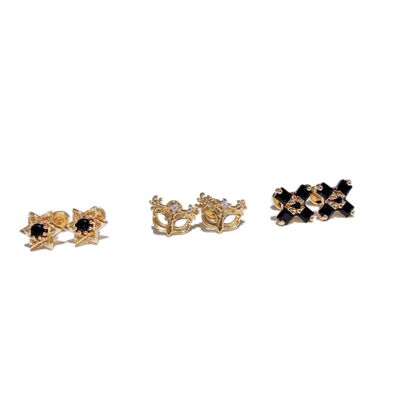 Naušnice – zvjezdastog oblika, s dijamantima, od titan čelika