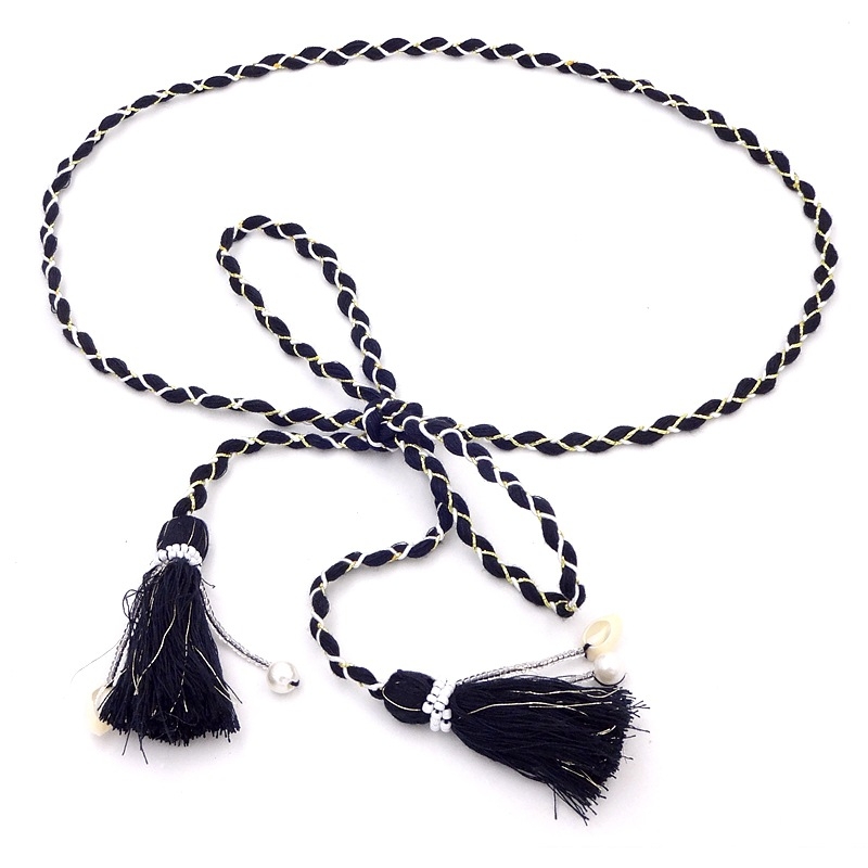 Kézzel készített velúr deréköv füzérrel és bojtokkal, keskeny szélesség alatt 2 cm, csomózós zárás, friss és édes stílus