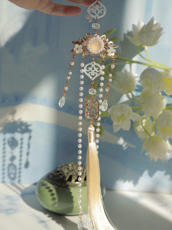 Ősi stílusú hagyományos ruhához tartozó kiegészítő függő medállal és deréklánccal – kézzel készített, zománcozott ötvözet, udvari stílus, 2021 nyár