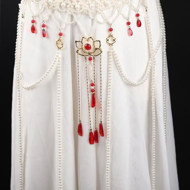 Hanfu-stílusú deréklánc imitációs gyöngyökkel és bojtokkal, kézzel kötött, geometriai dizájn