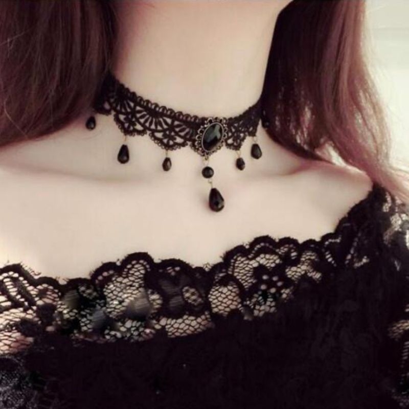 Mesterséges gyöngyökből készült nyaklánc, csipkés rész, csepp alakú kivitel, édes stílus, 2024 ősz