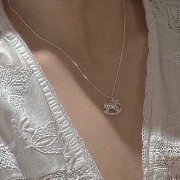 Ogrlica s privjeskom u obliku konja, bakrena, lanac tipa Flash bead chain, lagani luksuzni stil