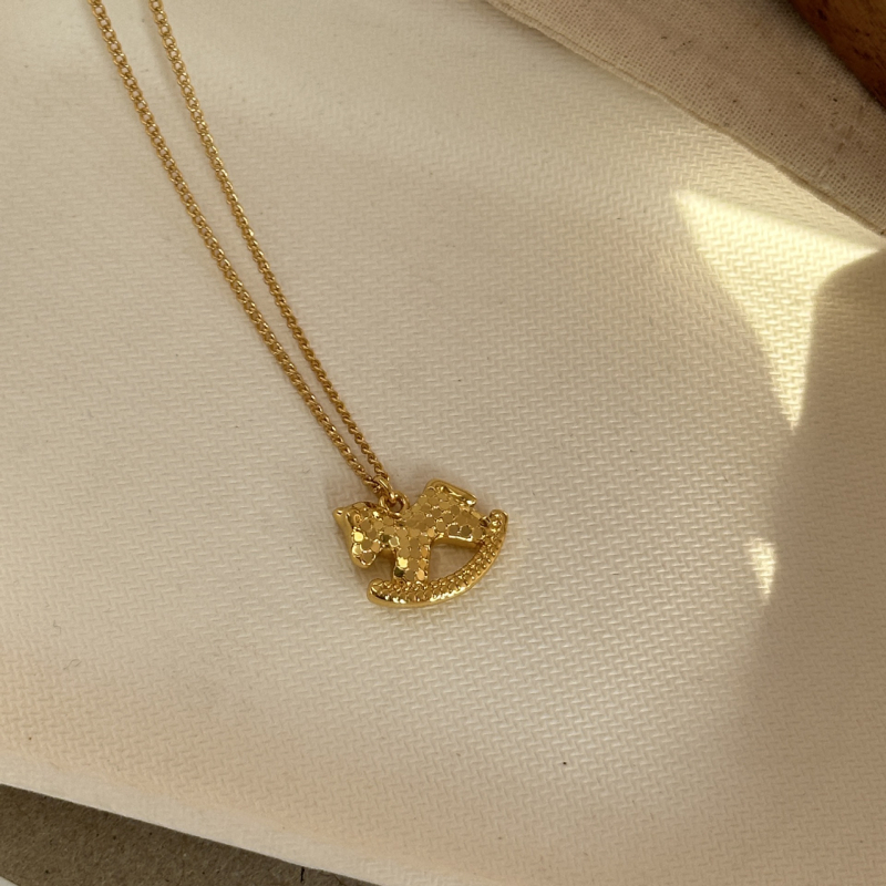 Ogrlica s privjeskom u obliku konja, bakrena, lanac tipa Flash bead chain, lagani luksuzni stil