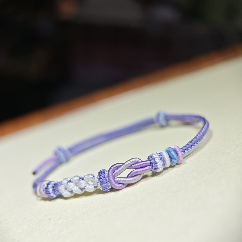 Narukvica s perlicama, ručno pleteni dimple čvor, najlon konac, unisex, jesen 2024 izdanje