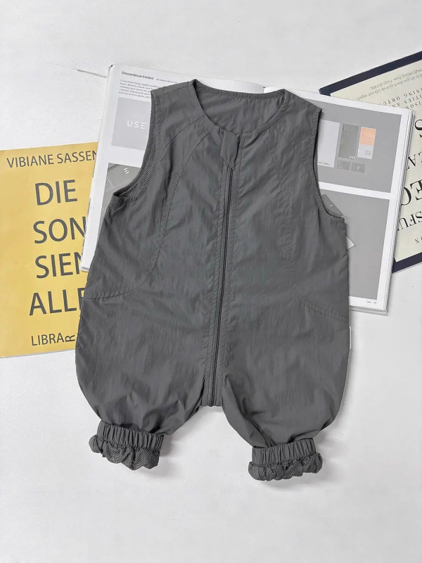 Dječji jumpsuit s karikaturnim printom, pamuk 81–90%, kratkih rukava, unisex.