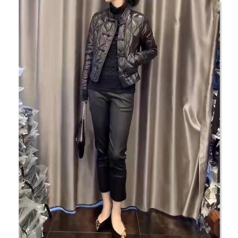 Ženska prešivana jakna s punilom od poliestera i pamuka, Slim Fit, stojeći ovratnik, dugi rukav, jednoredno kopčanje