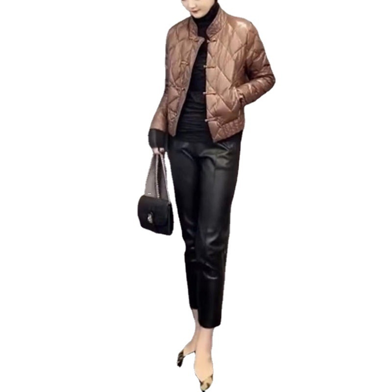 Ženska prešivana jakna s punilom od poliestera i pamuka, Slim Fit, stojeći ovratnik, dugi rukav, jednoredno kopčanje