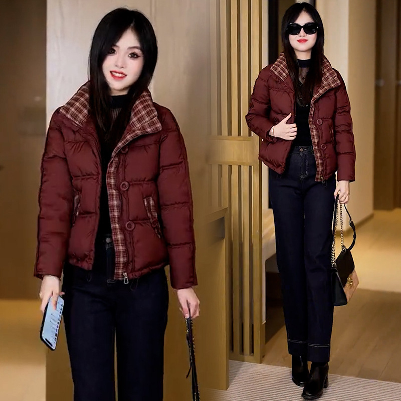 Ženski kratki kaput s pamučnim punjenjem, karirani uzorak, zatvarač, stojeći ovratnik, dugi rukavi