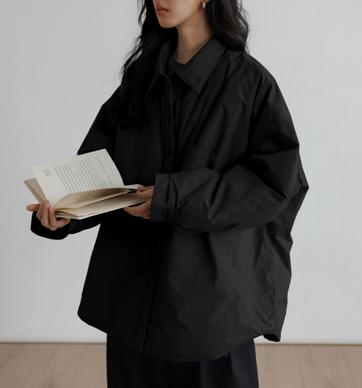 Pamukasti podstavljeni kaput s polo ovratnikom, srednja debljina, poliester tkanina, dugi rukavi, labav kroj