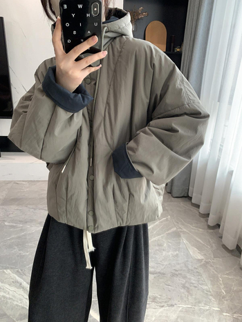 Pamukom punjena jakna s kapuljačom, batwing rukavi, širok kroj, jednostruko kopčanje