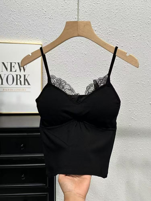 Nėrinių camisole su įdėtu V kaklu ir nugaros detaliu, nailonas vidutinio svorio 161–180 g/m², visoms metų laikams