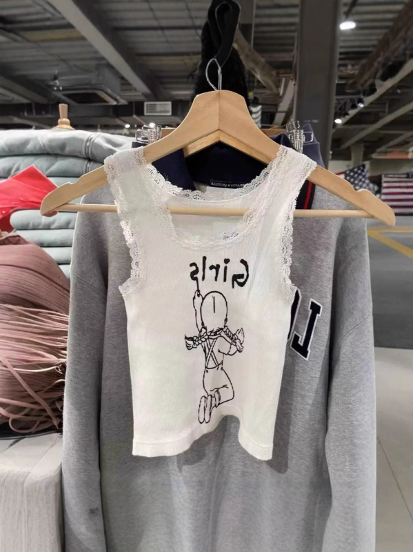 Tank top s čipkom i printom anime/cartoons, pamuk, slim fit, kratkog kroja