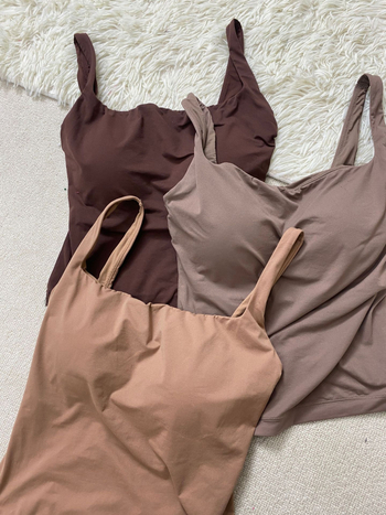 Ženski top s ramena – Sling Style, Slim Fit, Najlon, Jednobojni uzorak, Redovna duljina 50–65 cm (Ljeto 2025)