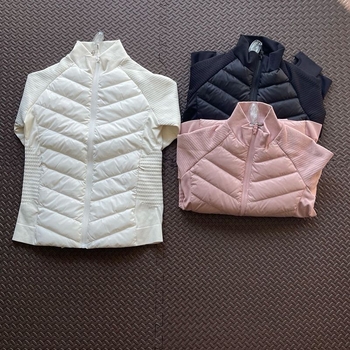 Ženska jakna od gusjeg downa, punila gusjim downom 81–85% down, Chenille tkanina sa spandeksom, kratka dužina ≤40 cm