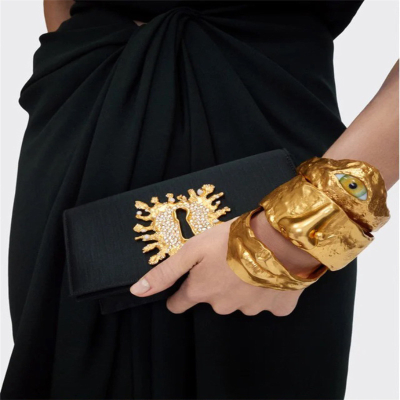 Narukvica s motivom Đavoljeg oka – legura; elektroplatiranje; porijeklo Yiwu; jesen 2025; 55 g (Legura; Elektroplatiranje; Yiwu porijeklo; Jesen 2025; 55 g)