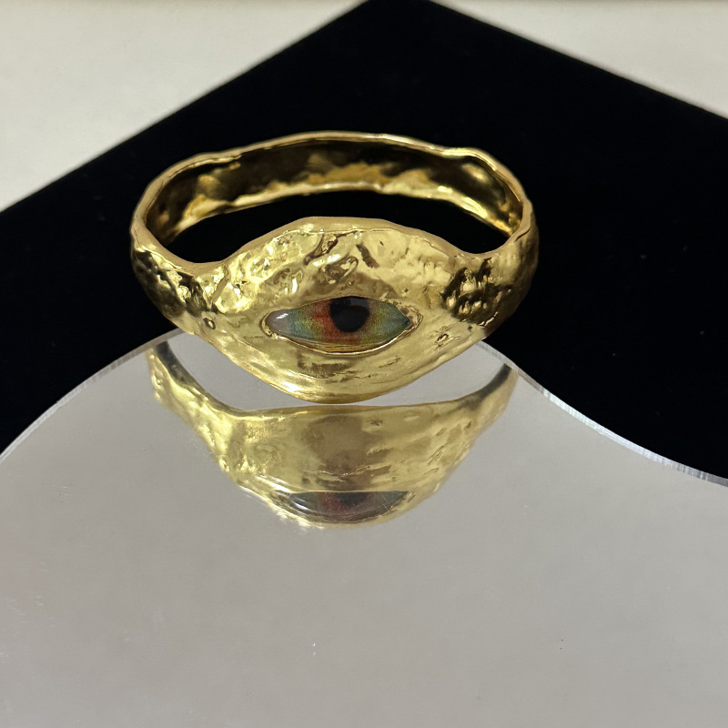 Narukvica od legure, elektroplatiranje, moderan gradski stil, ručni dodaci (Materijal: legura; Obrada: elektroplatiranje; Stil: moderan gradski; Kategorija: ručni dodaci)