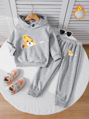 Két darabos gyerekruha szett lányoknak: kapucnis pulóver és nadrág, hosszú ujjak, poliészter anyag, kényelmes stílus, tavasz–ősz