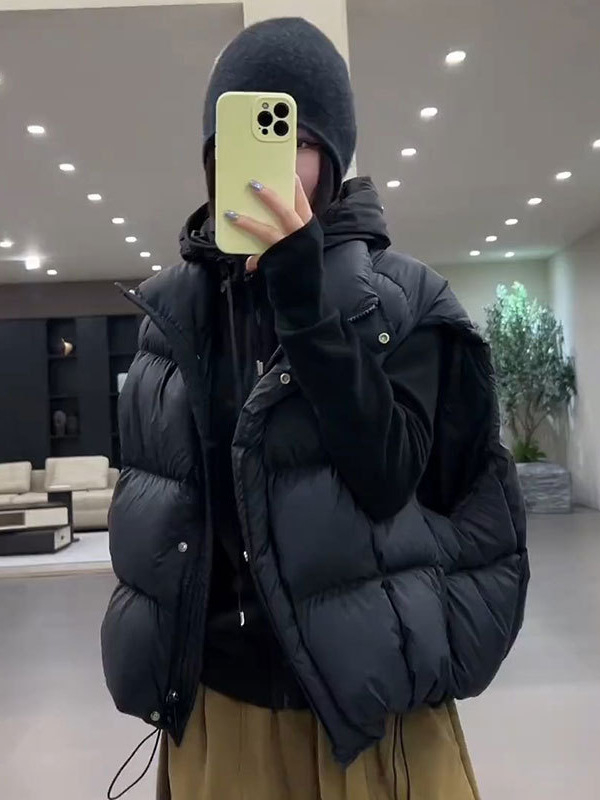 Ženski prsluk od perja i pamuka, stojeći ovratnik, ležerni kroj, kratka silueta, zima 2025