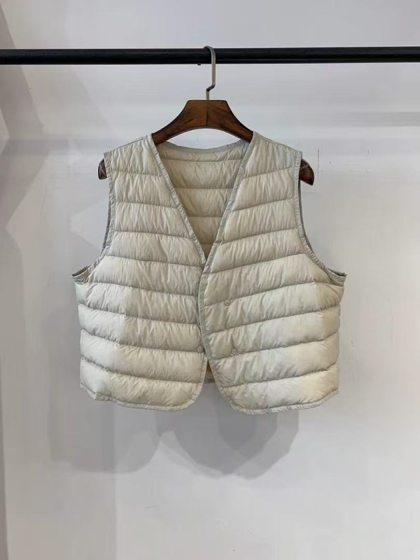 Medvilninė liemenė su antis pūkų įdaru, V kaklo, japoniško stiliaus, įprastas ilgis 50–65 cm, stora