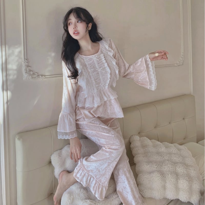 Set pijamale din catifea, stil francez, guler rotund, mâneci lungi, poliester 90–95%