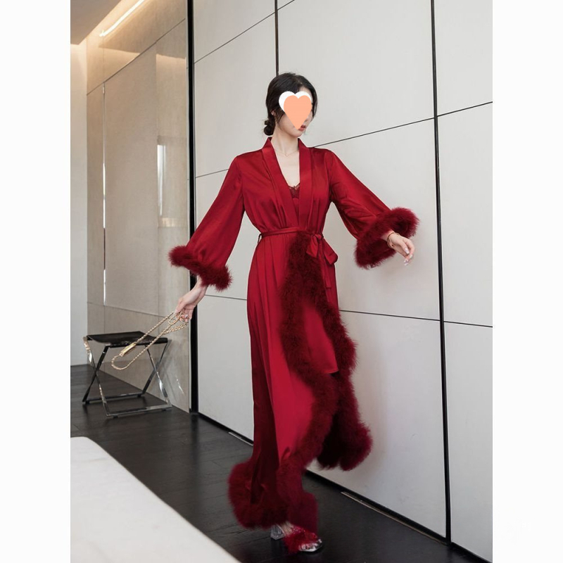 Set halat mireasă și noapte lungă - guler înalt, mâneci lungi, fustă lungă, țesătură semi-velur, stil sexy