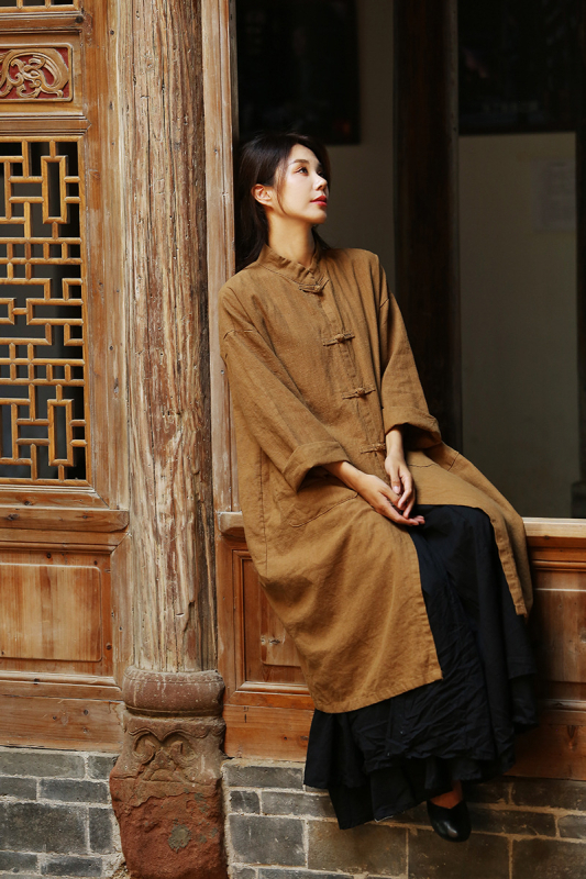 Len- és kenderváltozat kardigán kabát, magas gallér, lazán szabott, középmagas hosszúságú, homokos mosott