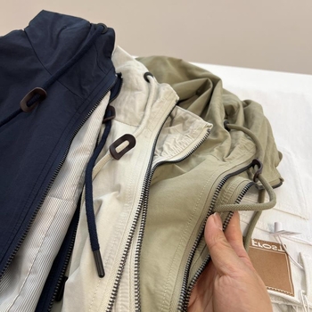 Moteriška medvilninė striukė su gobtuvu ir užtrauktuku, laisvas kirpimas, ilgos rankovės