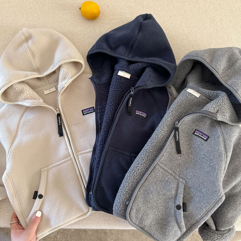 Dječja jakna s kapuljom i flis podstavom, poliester materijal, zatvarač, jesenski stil, unisex