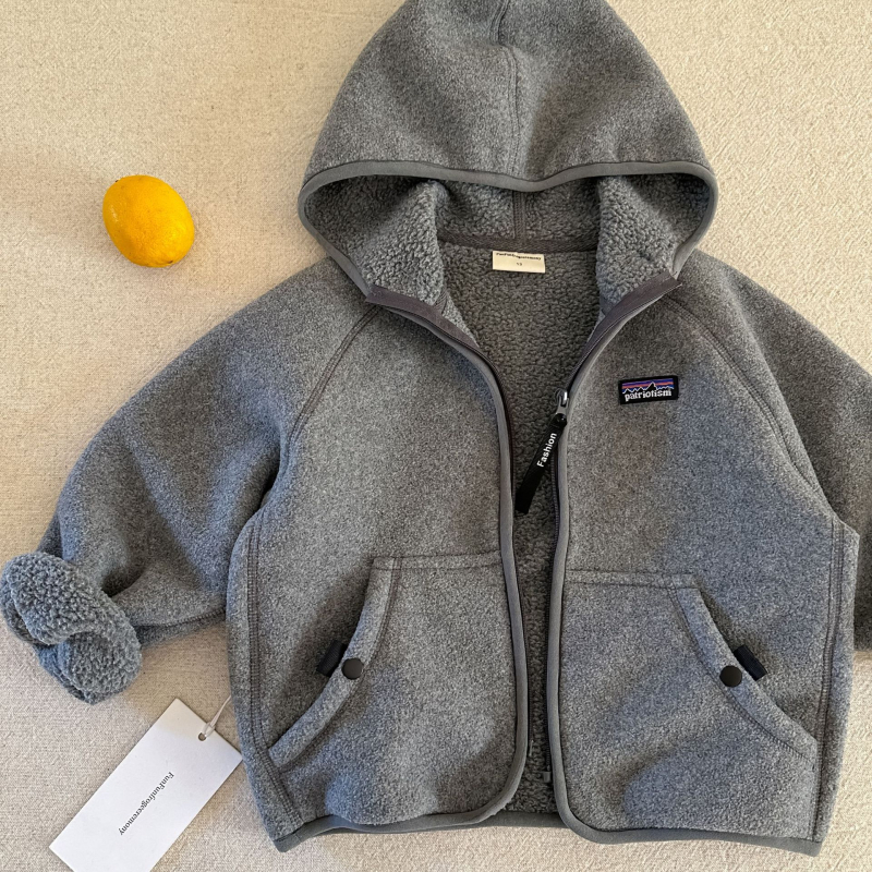 Dječja jakna s kapuljom i flis podstavom, poliester materijal, zatvarač, jesenski stil, unisex