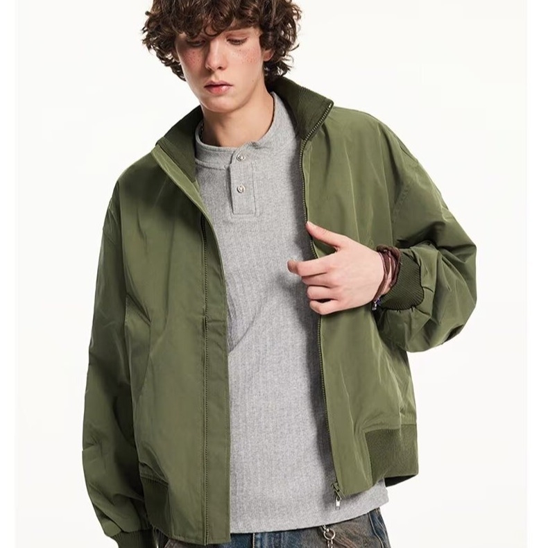 Мъжко пилотско яке в американски ретро стил с висока яка, свободна кройка, без качулка, полиестерна материя, зимен стил