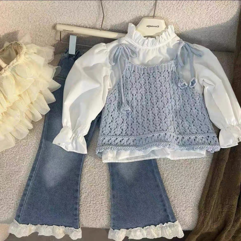 Koreai stílusú háromrészes babák/lányoknak szett: hosszú ujjú ing, kötött mellény és kordbársony nadrág; nyúl szőrme tartalom 81–90%; tavasz 2025