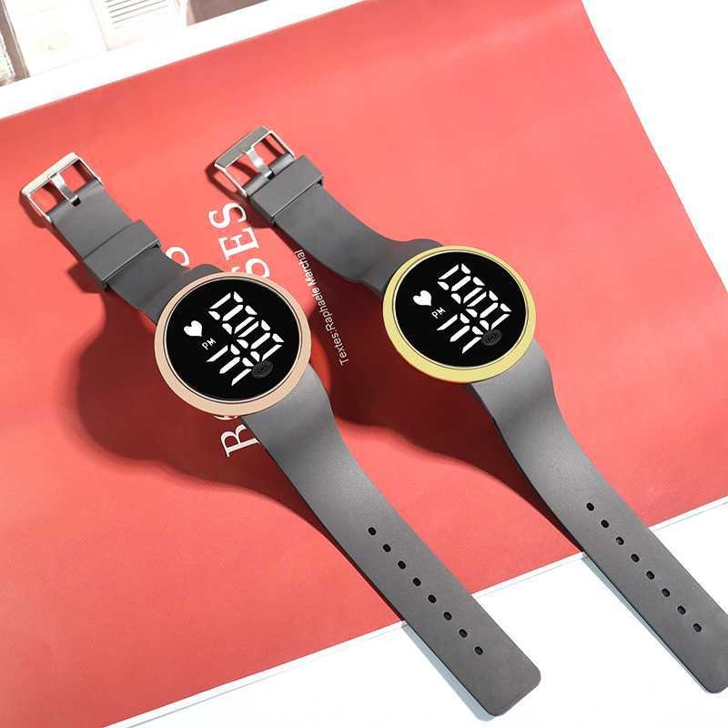 Unisex digitalni sat s velikim brojevima, svijetli zaslon, dodirni TFT zaslon i karbonsko kućište