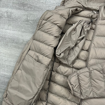 Geacă de puf cu umplutură din puf de gâscă alb, 100% puf, cu glugă și fermoar