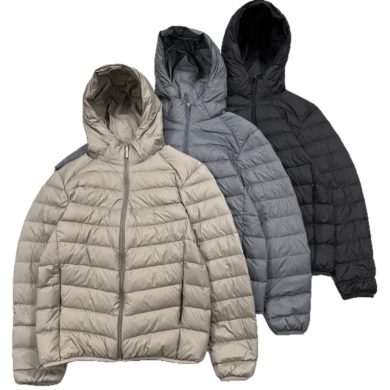 Geacă de puf cu umplutură din puf de gâscă alb, 100% puf, cu glugă și fermoar