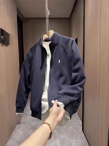 Férfi kardigán pulóver cipzárral és álló gallérral — őszi casualdzseki, laza szabás, hosszú ujjú, fő anyag: nyúl szőre 71–80% + poliészter