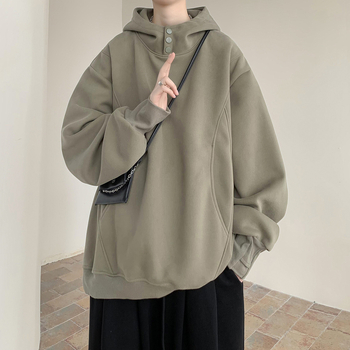 Vyrinis megztinis su gobtuvu High Street stiliuje, laisvas kirpimas; aukšta kakla, poliesteris 95,5%, 320 g, rudeniui